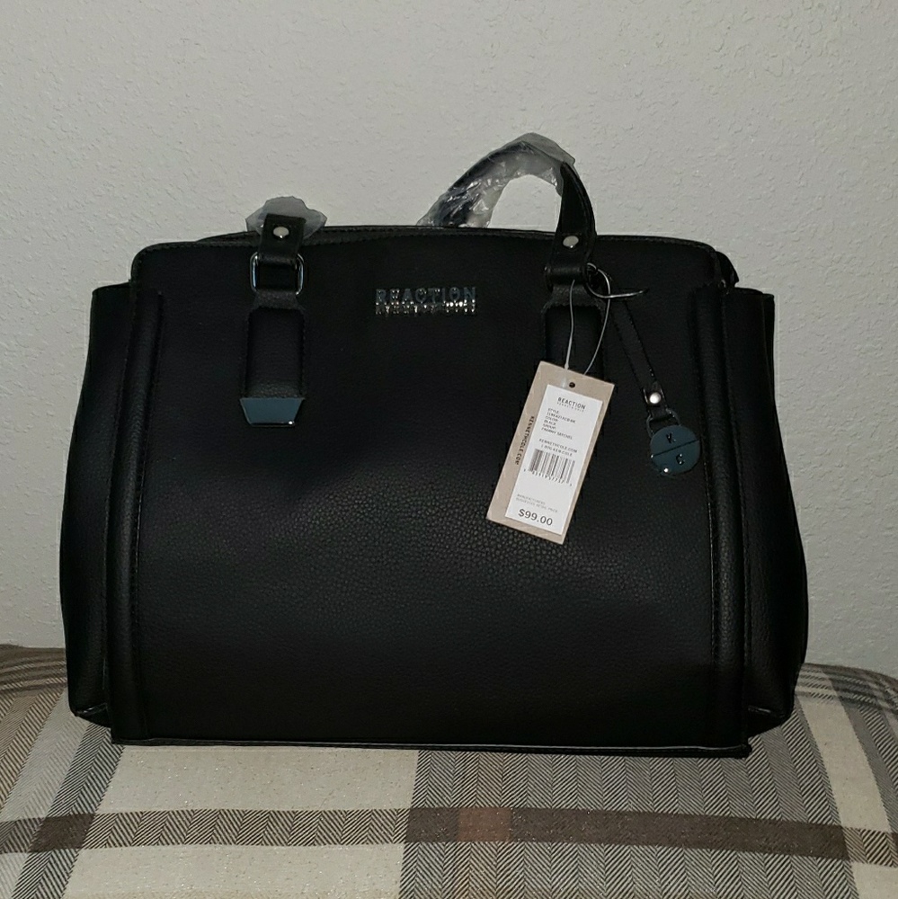 Kenneth Cole Reaction Black Hand/Shoulderbag/Purse